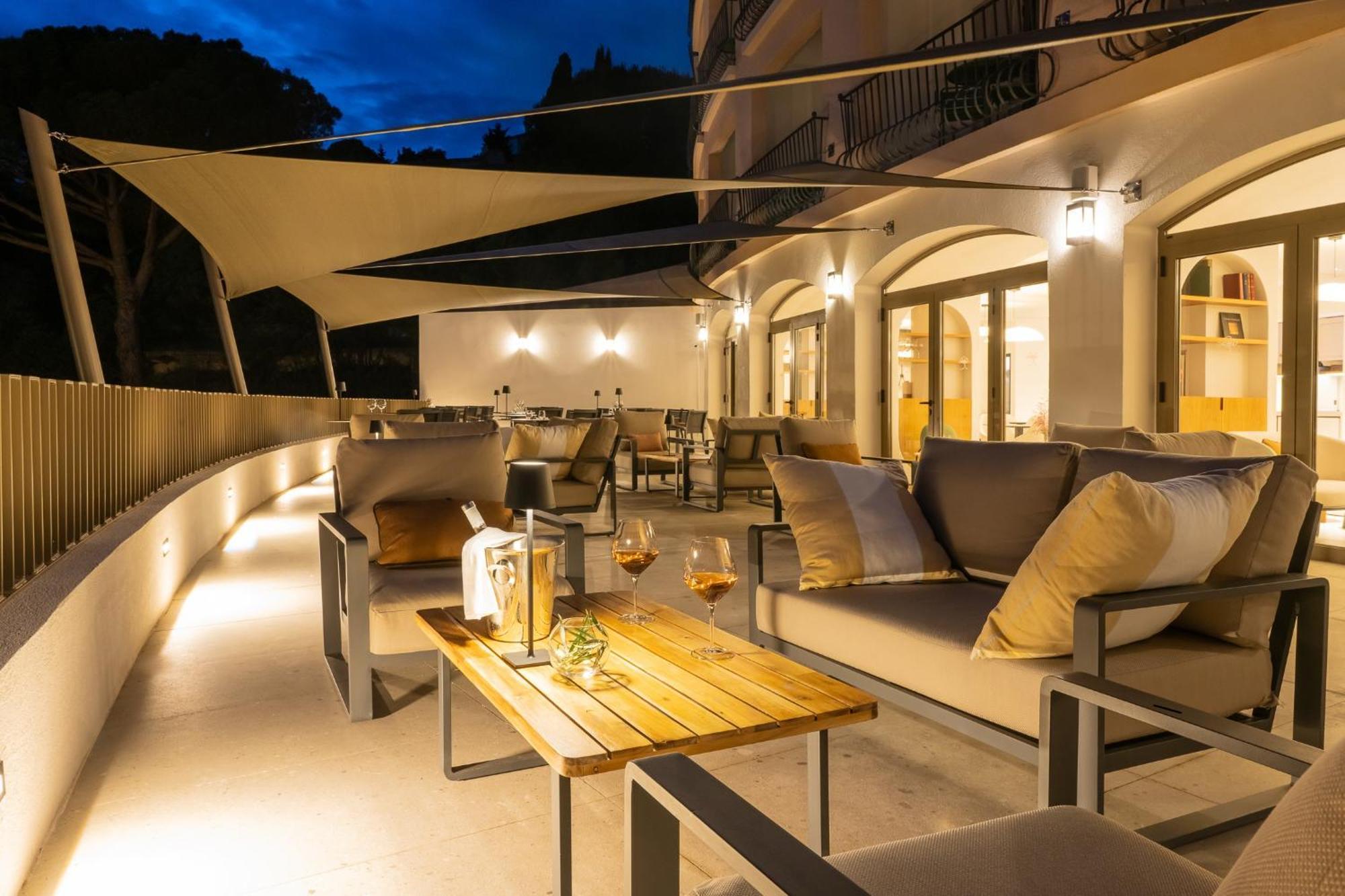 Hotel Du Parc Cavalaire Sur Mer Экстерьер фото